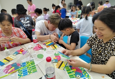 艺术点亮社区 公共艺术学院党总支艺术与科技党支部美育实践新篇