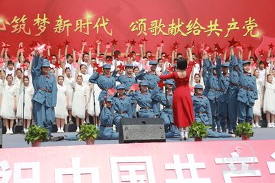 展师生风采 抒爱国情怀——高新一中初中校区校园艺术节暨文化艺术交流活动圆满举办